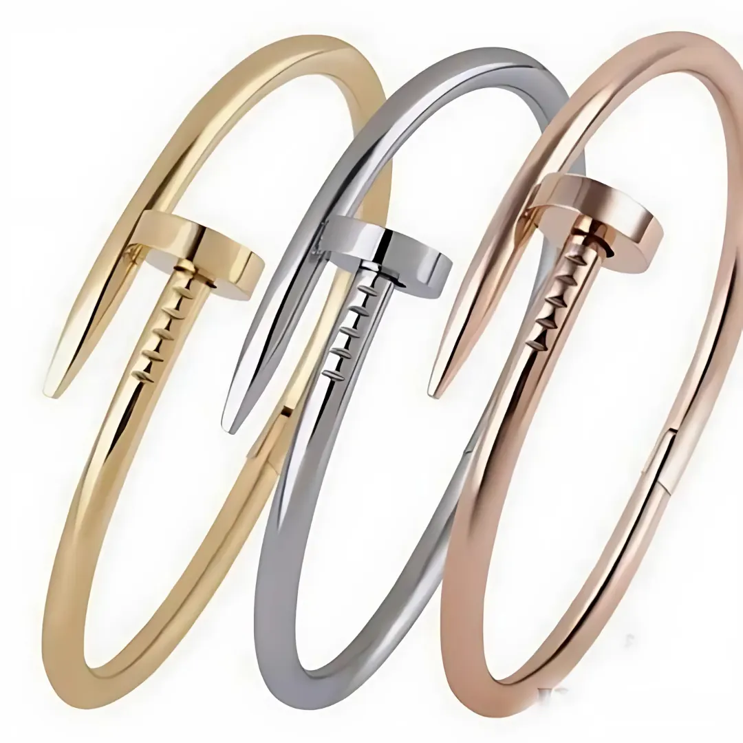 طقم أساور كارتيير ستانلس ستيل بتصميم مسمار