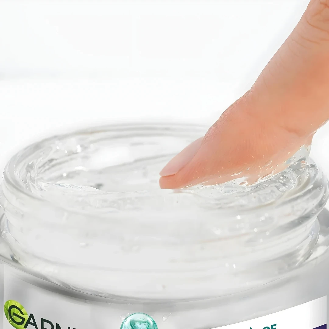 مرطب غارنييه سكين أكتيف الليلي بخلاصة الألوفيرا والهيالورونيك اسيد - 50 مل