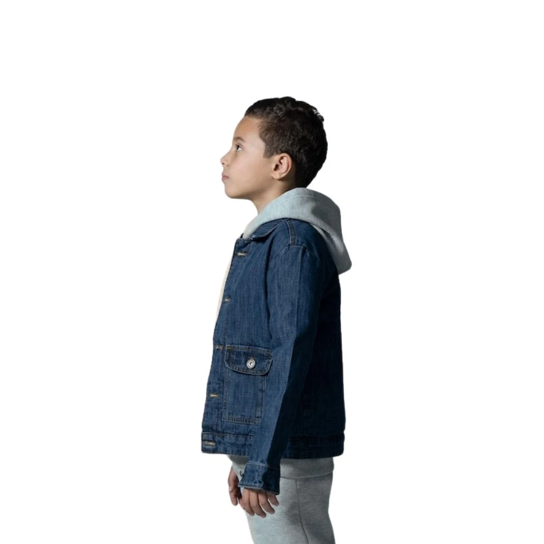 جاكيت جينز ولادي بأزرار ومبطن بالفرو