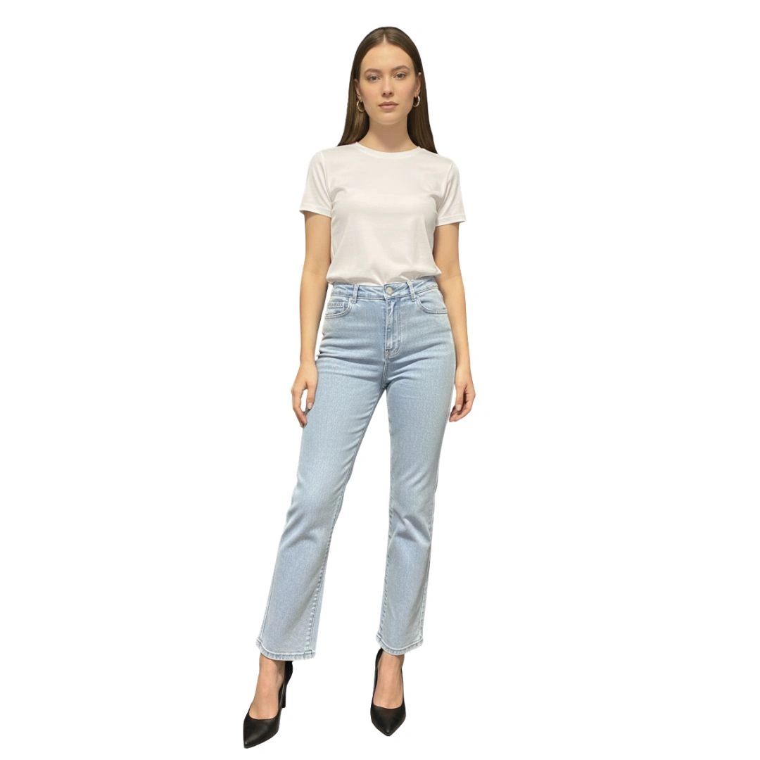 بنطال جينز بوت كات بلون أزرق ثلجي موديل 1273