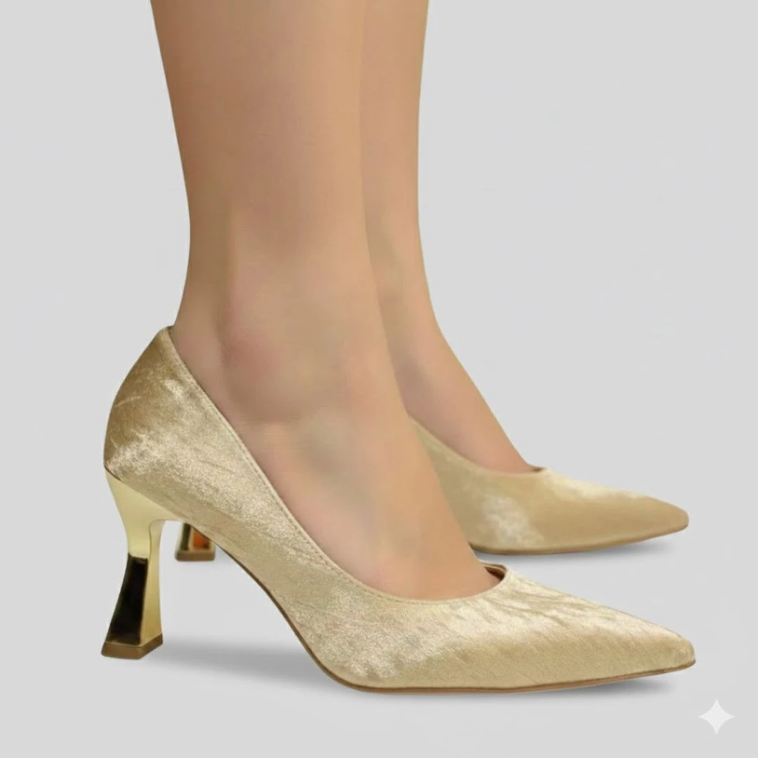 كعب نسائي عالي مزين بجلد الزواحف - 9 سم