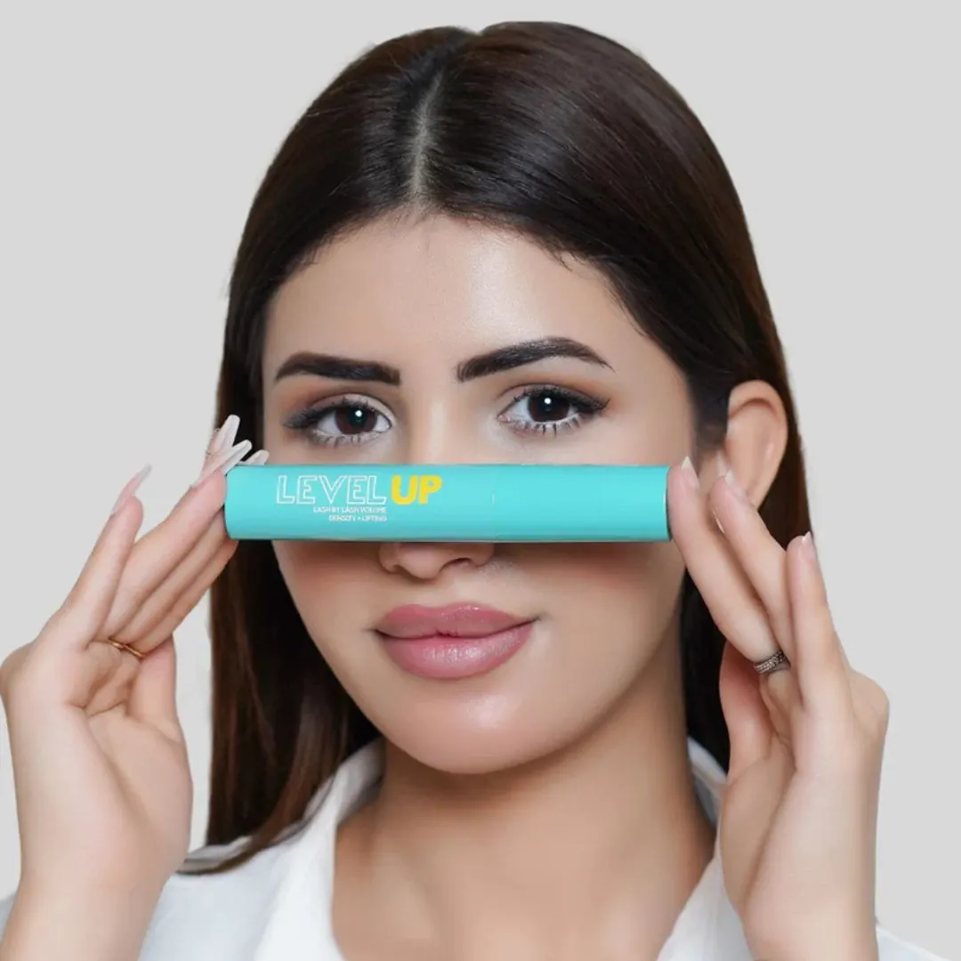 ماسكرا ليفل اب لتحديد الرموش وتكثيفها من بيير كاردين باريس - 10 مل