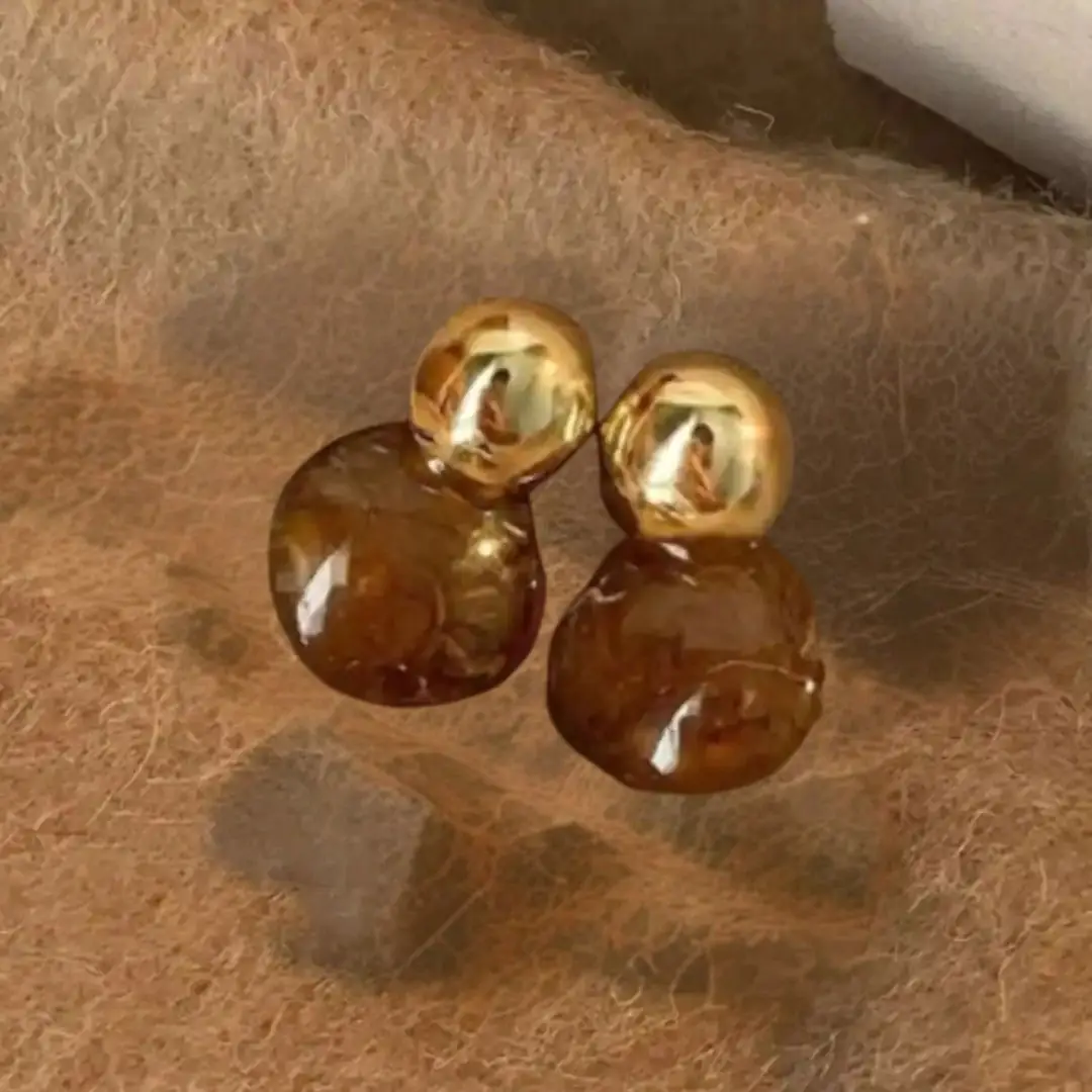 طقم أقراط كلاسيكية بلون بني - 3 أزواج