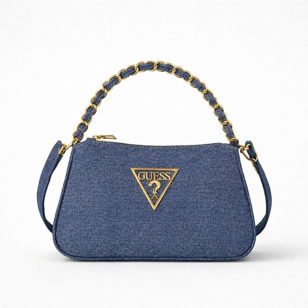 حقيبة الكتف العصرية من قماش الدنيم الأزرق مع يد علوية مجدولة من السلاسل الذهبية