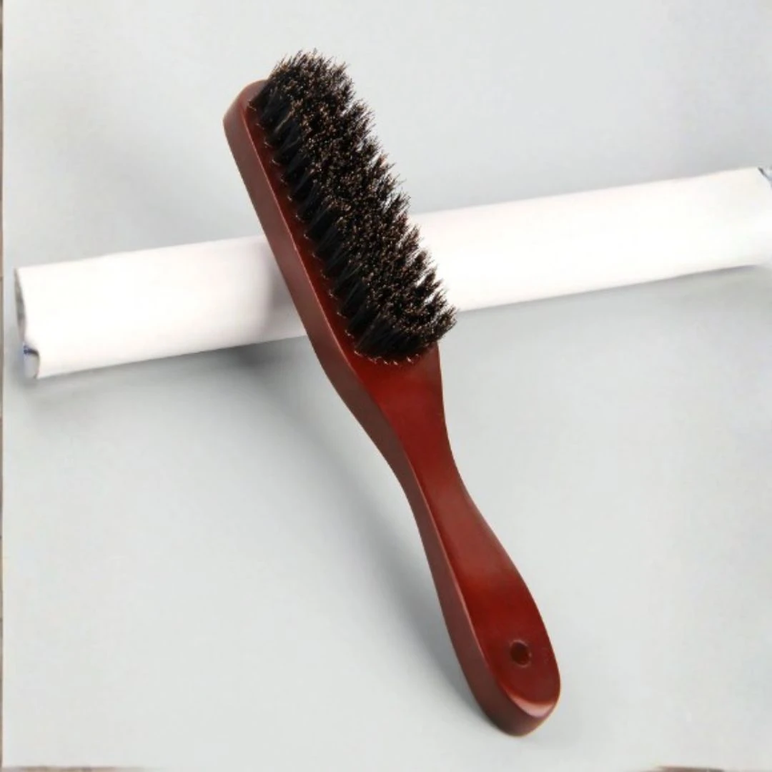 فرشاة خشبية لتصفيف الشعر