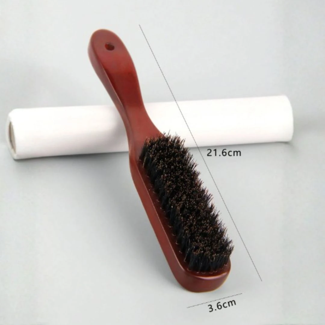 فرشاة خشبية لتصفيف الشعر