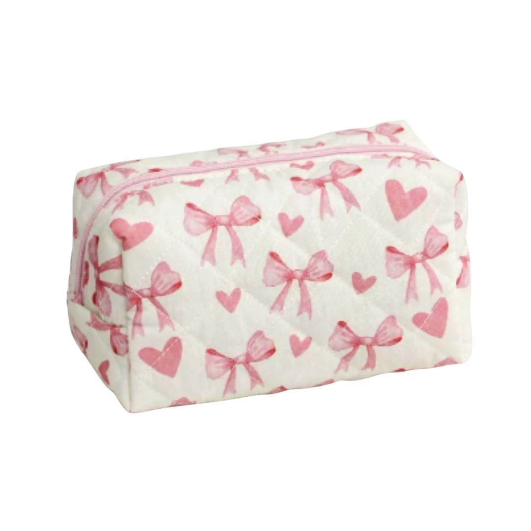 حقيبة تنظيم مستحضرات التجميل الوردية بتصميم القلب والفيونكة