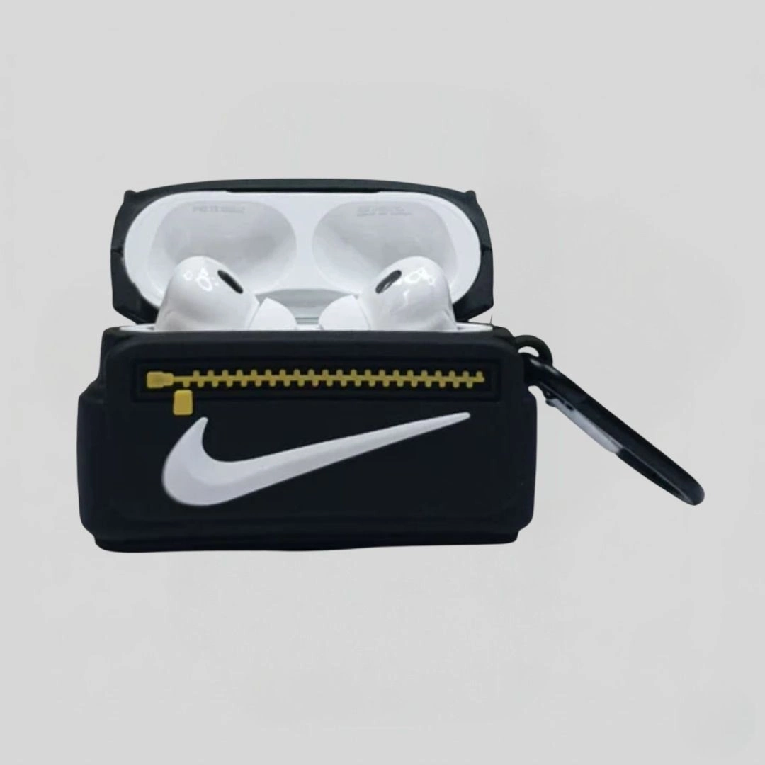 كفر سماعات AirPods  سيليكون بتصميم حقيبة ظهر بلون أسود 